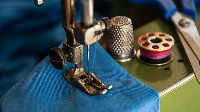 sewing-machine-1369658_1920 (1).jpg (215 KB)